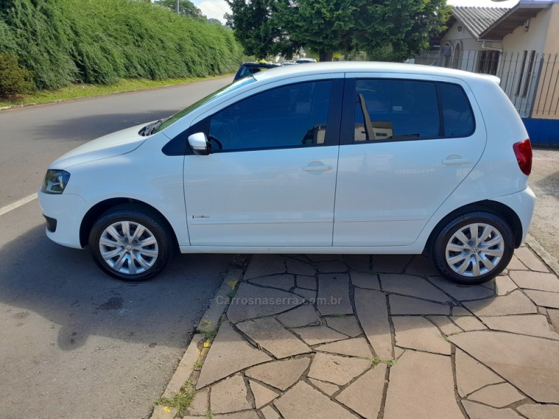 FOX 1.0 ITREND 8V FLEX 4P MANUAL - 2013 - NOVA PRATA