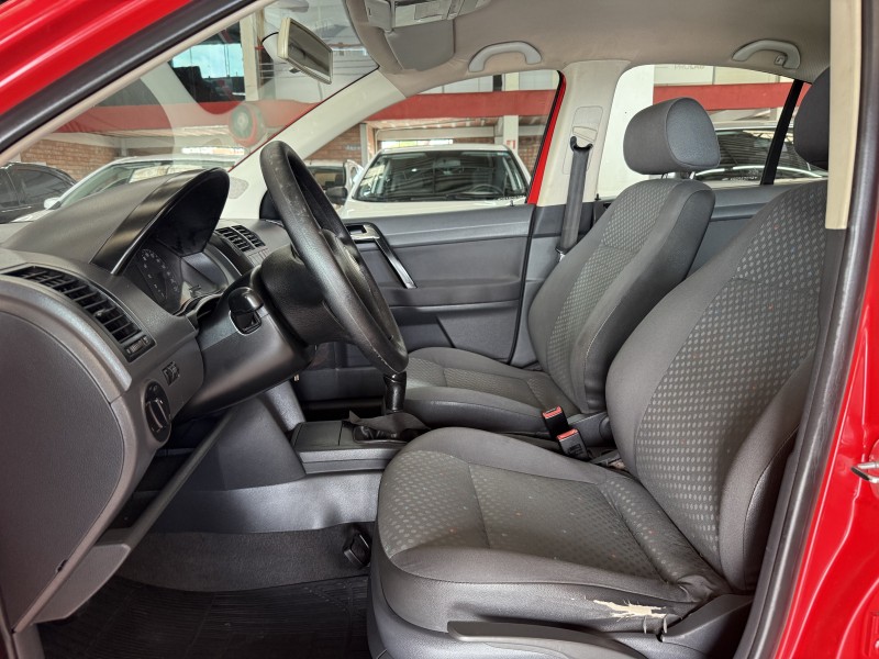 POLO 1.6 MI COMFORTLINE 8V FLEX 4P MANUAL - 2005 - FARROUPILHA