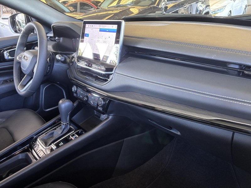 COMPASS 2.0 HURRICANE BLACKHAWK 4X4 TURBO GASOLINA 4P AUTOMÁTICO - 2026 - FARROUPILHA