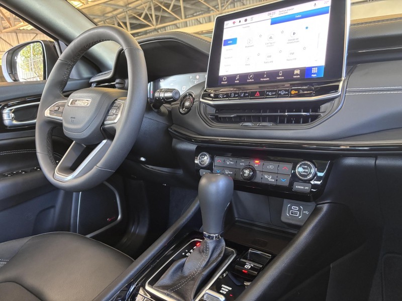 COMPASS 2.0 HURRICANE BLACKHAWK 4X4 TURBO GASOLINA 4P AUTOMÁTICO - 2026 - FARROUPILHA