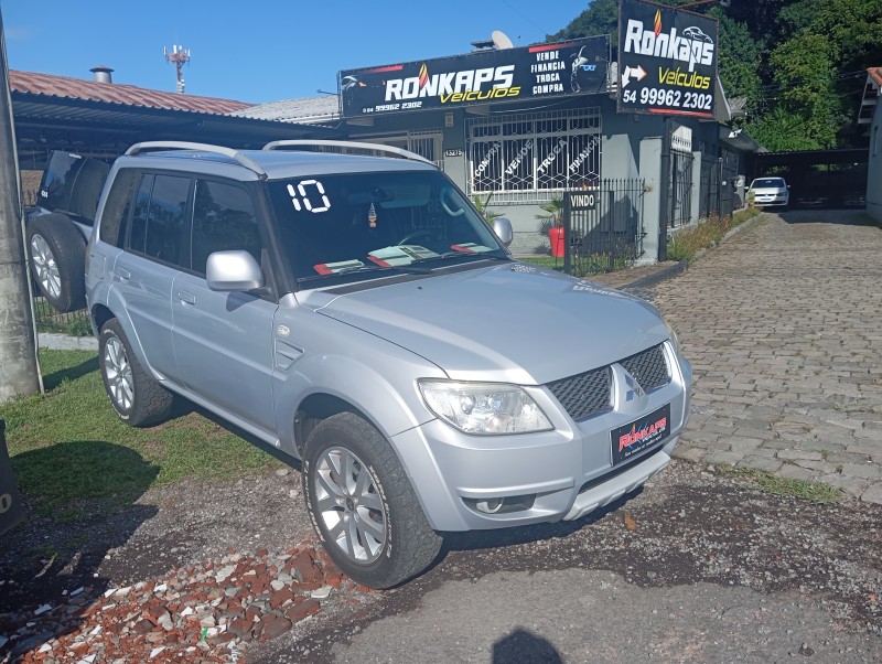 PAJERO TR4 2.0 4X4 16V 140CV FLEX 4P AUTOMÁTICO - 2010 - CAXIAS DO SUL