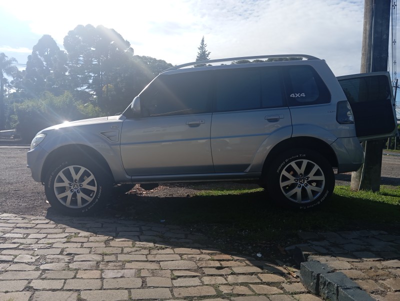 PAJERO TR4 2.0 4X4 16V 140CV FLEX 4P AUTOMÁTICO - 2010 - CAXIAS DO SUL