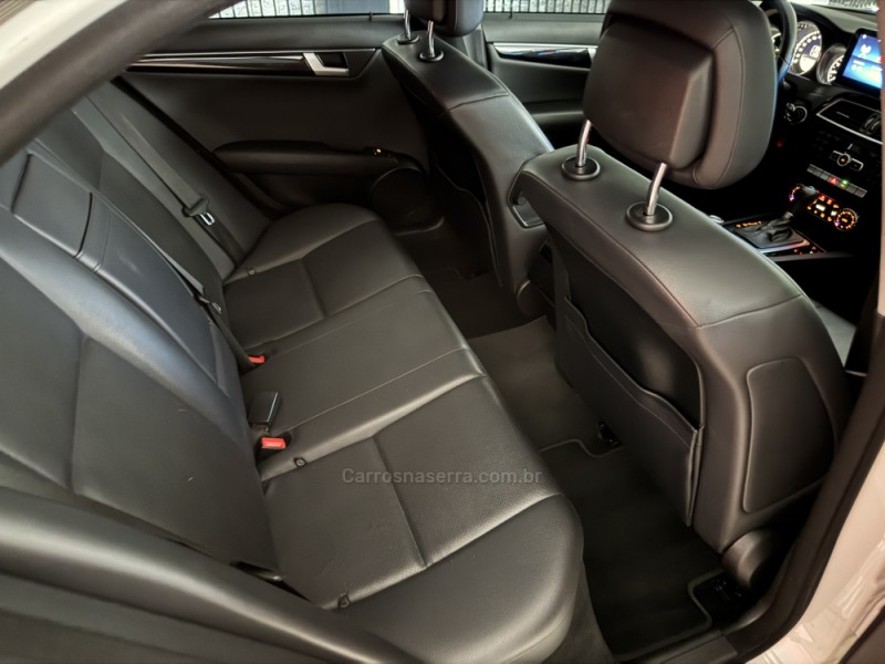 C 180 1.8 CGI CLASSIC 16V TURBO GASOLINA 4P AUTOMÁTICO - 2012 - CAXIAS DO SUL