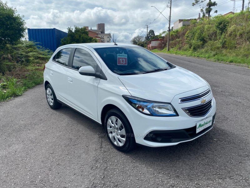 ONIX 1.4 MPFI LT 8V FLEX 4P MANUAL - 2013 - FLORES DA CUNHA