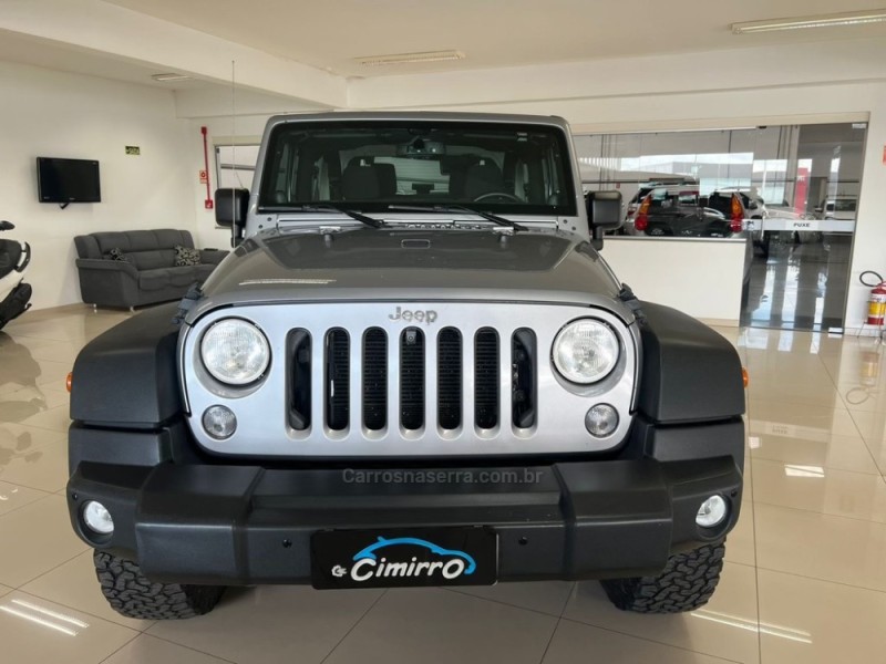 WRANGLER 3.6 SPORT 4X4 V6 24V GASOLINA 2P AUTOMÁTICO - 2014 - TAQUARA