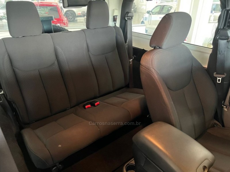 WRANGLER 3.6 SPORT 4X4 V6 24V GASOLINA 2P AUTOMÁTICO - 2014 - TAQUARA