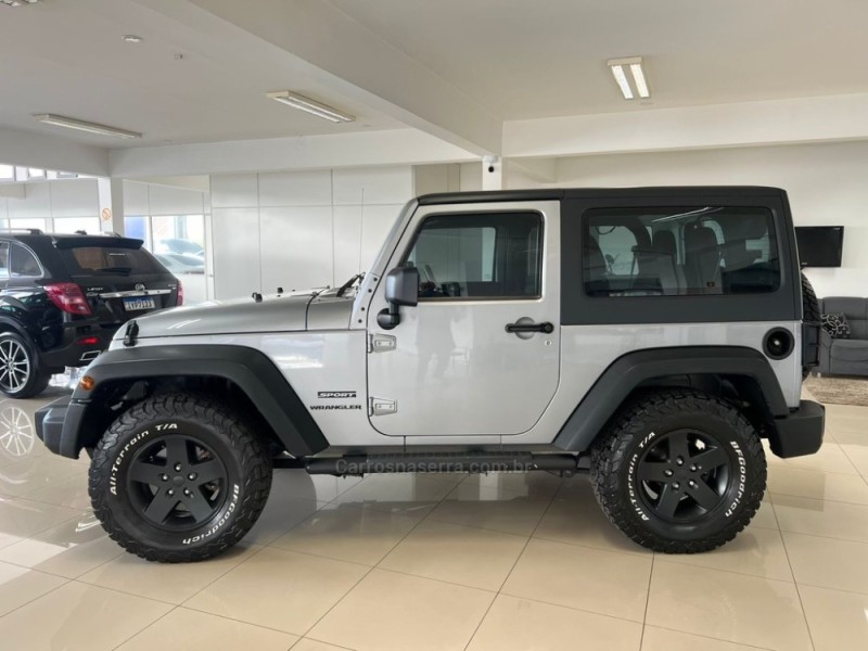 WRANGLER 3.6 SPORT 4X4 V6 24V GASOLINA 2P AUTOMÁTICO - 2014 - TAQUARA
