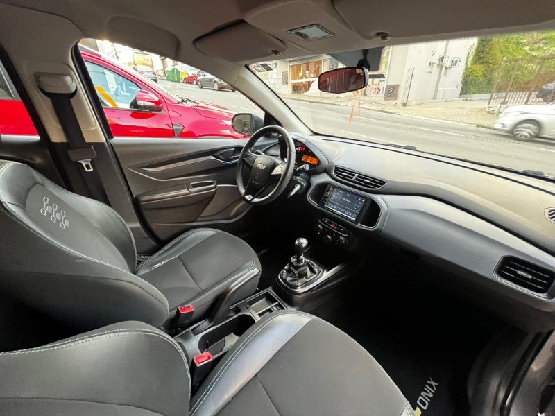 ONIX 1.0 JOY BLACK 8V FLEX 4P MANUAL - 2021 - CAXIAS DO SUL