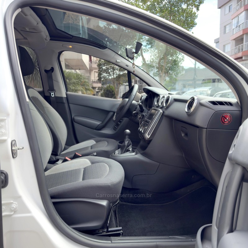 C3 1.2 TENDANCE PURE TECH 12V 4P MANUAL - 2017 - FLORES DA CUNHA