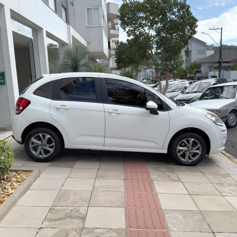 C3 1.2 TENDANCE PURE TECH 12V 4P MANUAL - 2017 - FLORES DA CUNHA