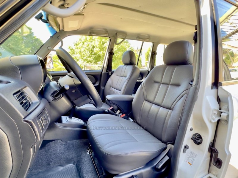 PAJERO TR4 2.0 4X4 16V 140CV FLEX 4P AUTOMÁTICO - 2013 - BENTO GONçALVES