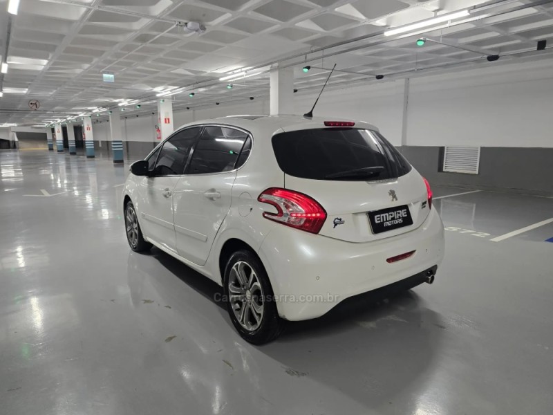 208 1.6 GRIFFE 16V FLEX 4P AUTOMÁTICO - 2016 - PORTO ALEGRE