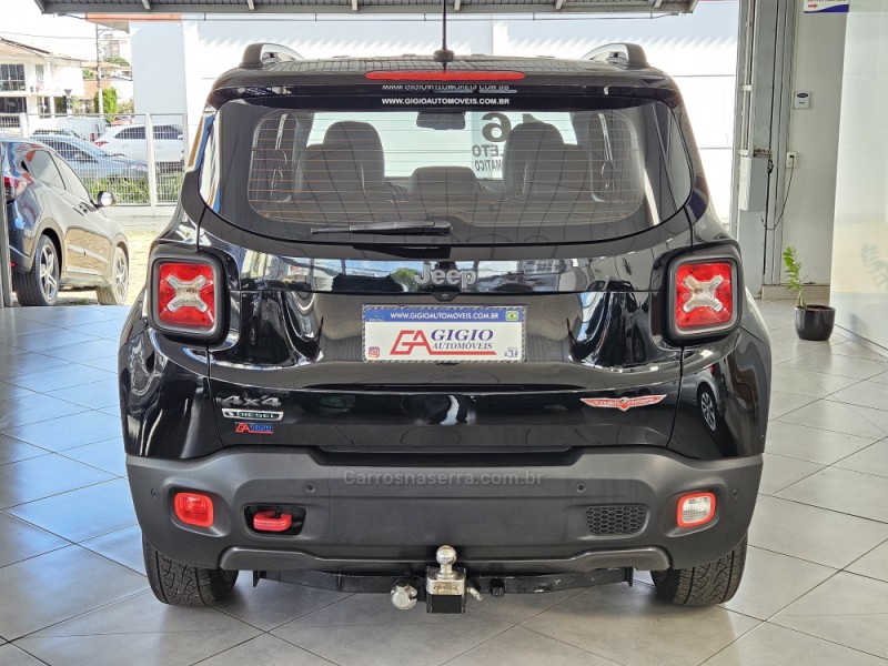 RENEGADE 2.0 16V TURBO DIESEL TRAILHAWK 4P 4X4 AUTOMÁTICO - 2016 - TAPEJARA