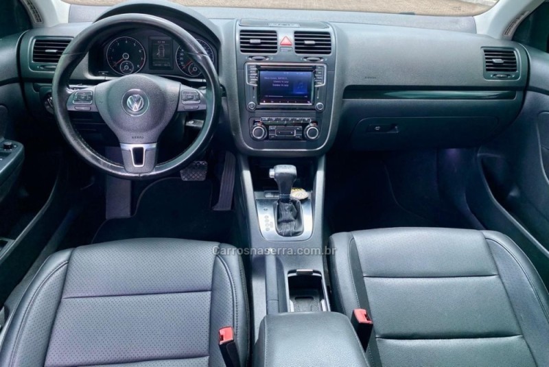 JETTA 2.5 I 20V 170CV GASOLINA 4P TIPTRONIC - 2010 - ESTâNCIA VELHA