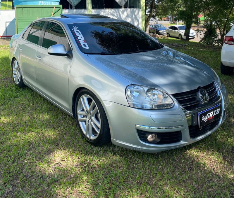 jetta 2.5 i 20v 170cv gasolina 4p tiptronic 2010 estancia velha
