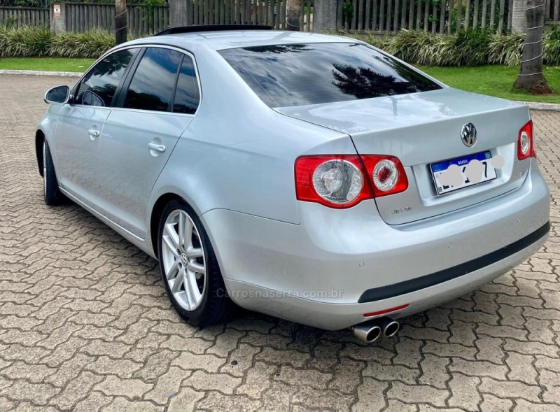 JETTA 2.5 I 20V 170CV GASOLINA 4P TIPTRONIC - 2010 - ESTâNCIA VELHA