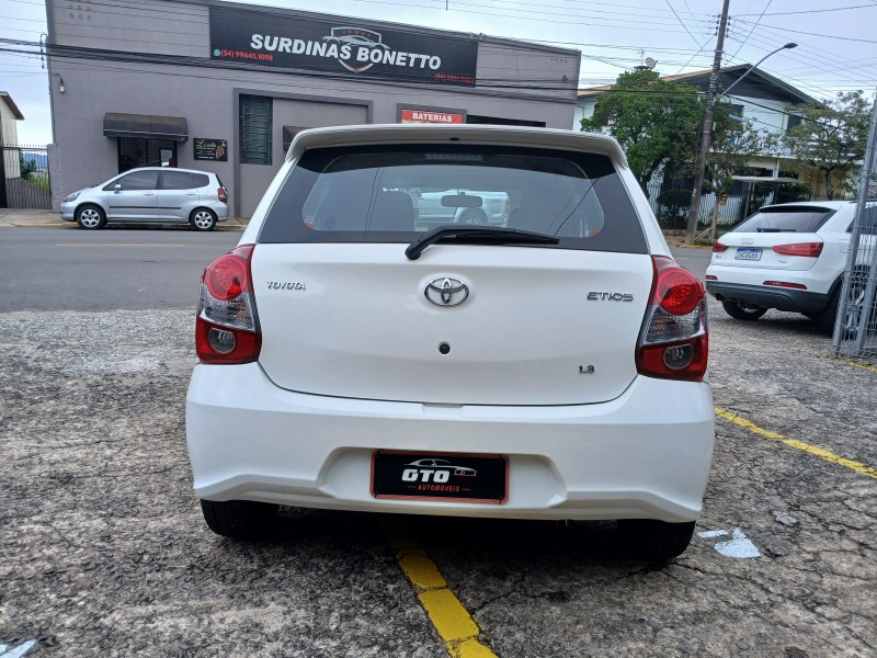 ETIOS 1.3 X 16V FLEX 4P MANUAL - 2020 - FARROUPILHA