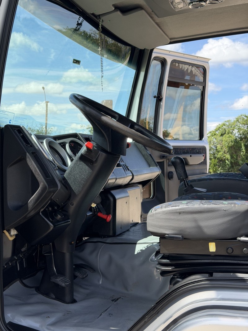 CARGO 815 E TURBO - 2010 - ANTôNIO PRADO