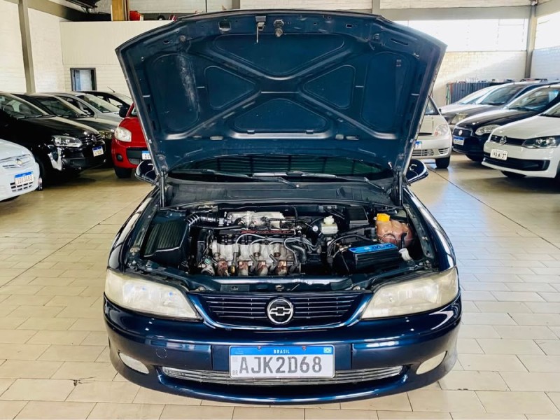 VECTRA 2.2 MPFI GLS 8V GASOLINA 4P MANUAL - 2000 - CAXIAS DO SUL