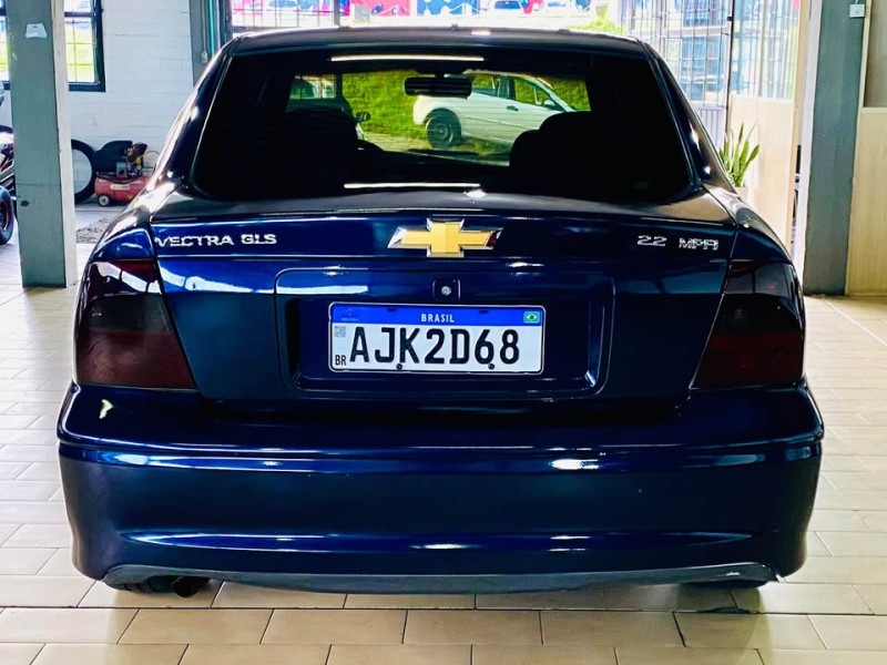 VECTRA 2.2 MPFI GLS 8V GASOLINA 4P MANUAL - 2000 - CAXIAS DO SUL
