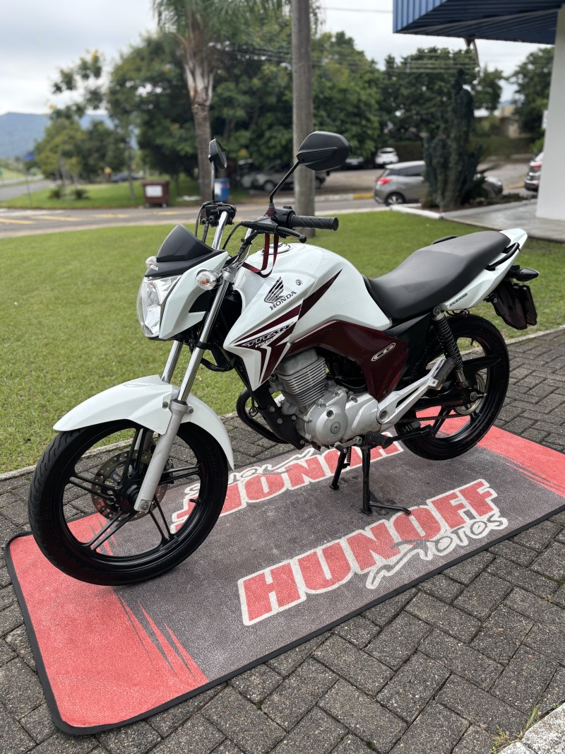 CG 150 TITAN ESD - 2014 - FELIZ