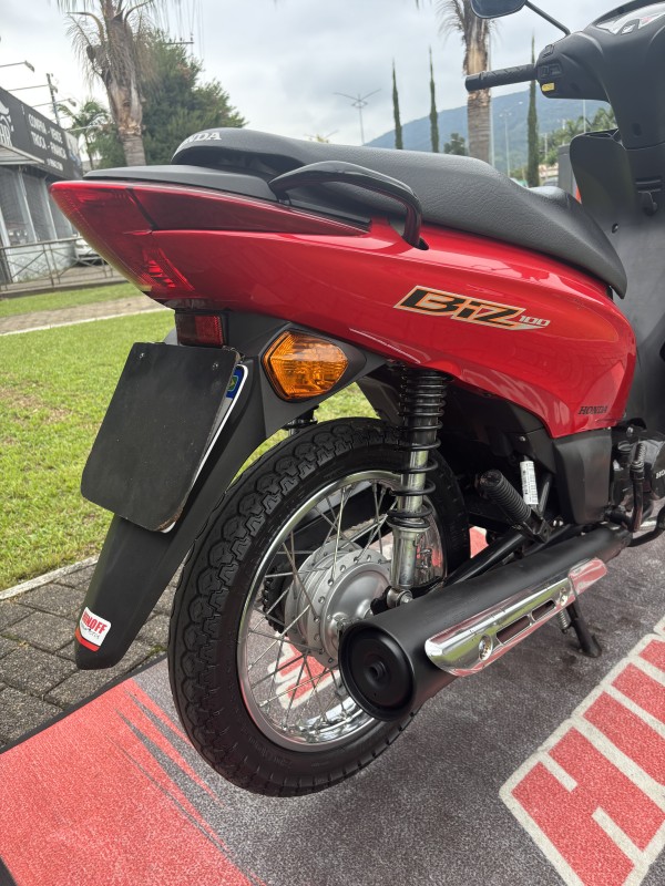 BIZ 100 KS - 2014 - FELIZ