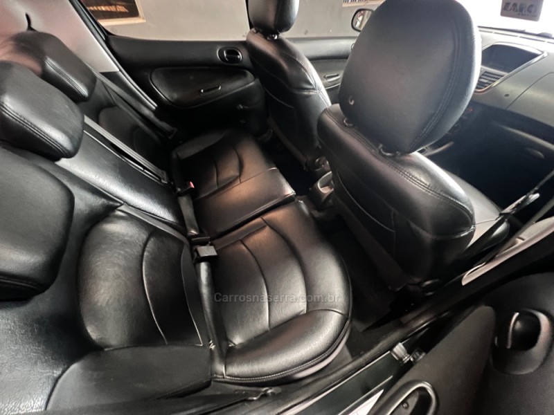 207 1.4 XR 8V FLEX 4P MANUAL - 2010 - CARLOS BARBOSA