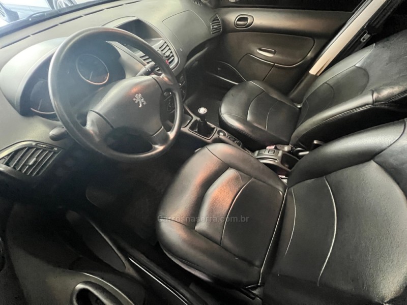 207 1.4 XR 8V FLEX 4P MANUAL - 2010 - CARLOS BARBOSA