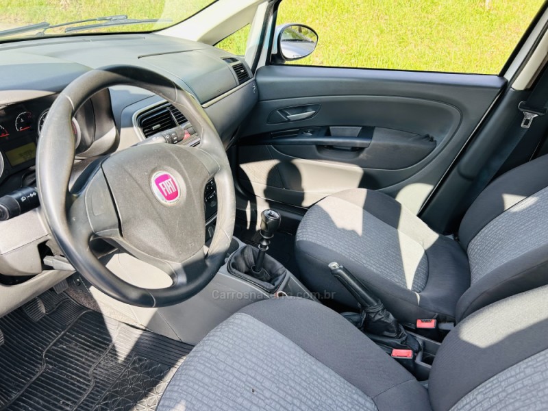 PUNTO 1.6 ESSENCE 16V FLEX 4P MANUAL - 2011 - BENTO GONçALVES