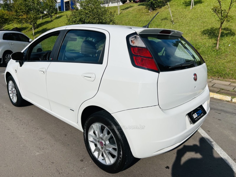 PUNTO 1.6 ESSENCE 16V FLEX 4P MANUAL - 2011 - BENTO GONçALVES