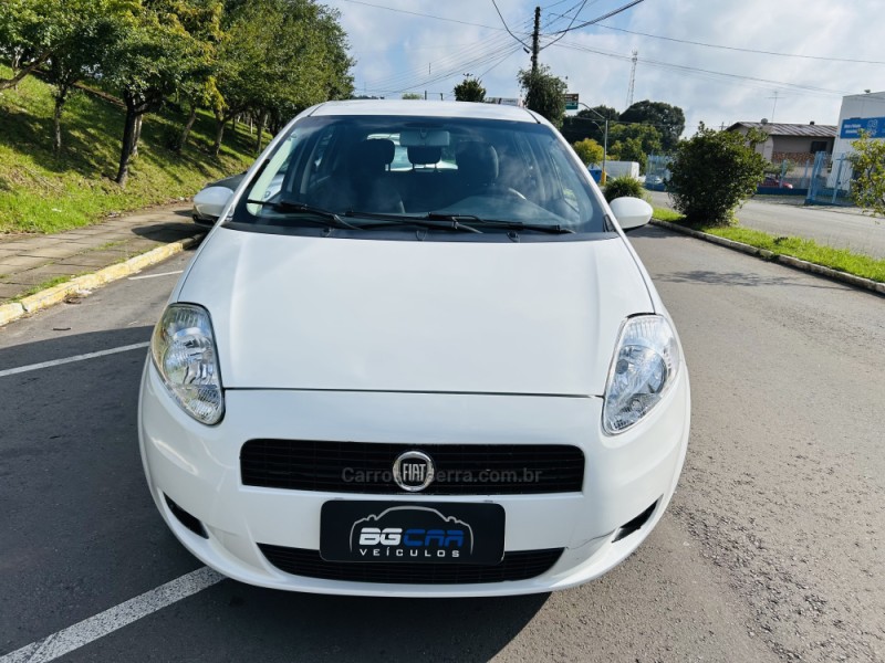 PUNTO 1.6 ESSENCE 16V FLEX 4P MANUAL - 2011 - BENTO GONçALVES