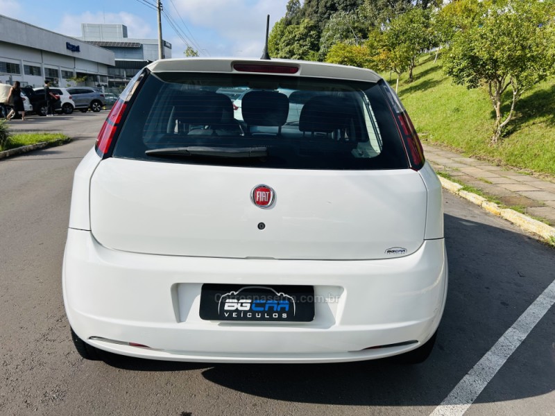 PUNTO 1.6 ESSENCE 16V FLEX 4P MANUAL - 2011 - BENTO GONçALVES
