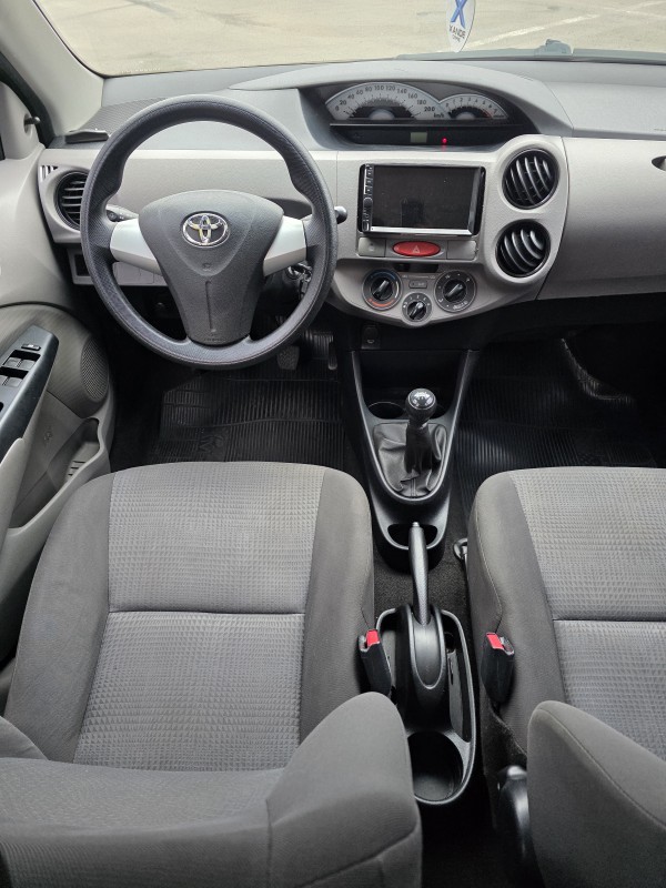 ETIOS 1.3 XS 16V FLEX 4P MANUAL - 2013 - FLORES DA CUNHA