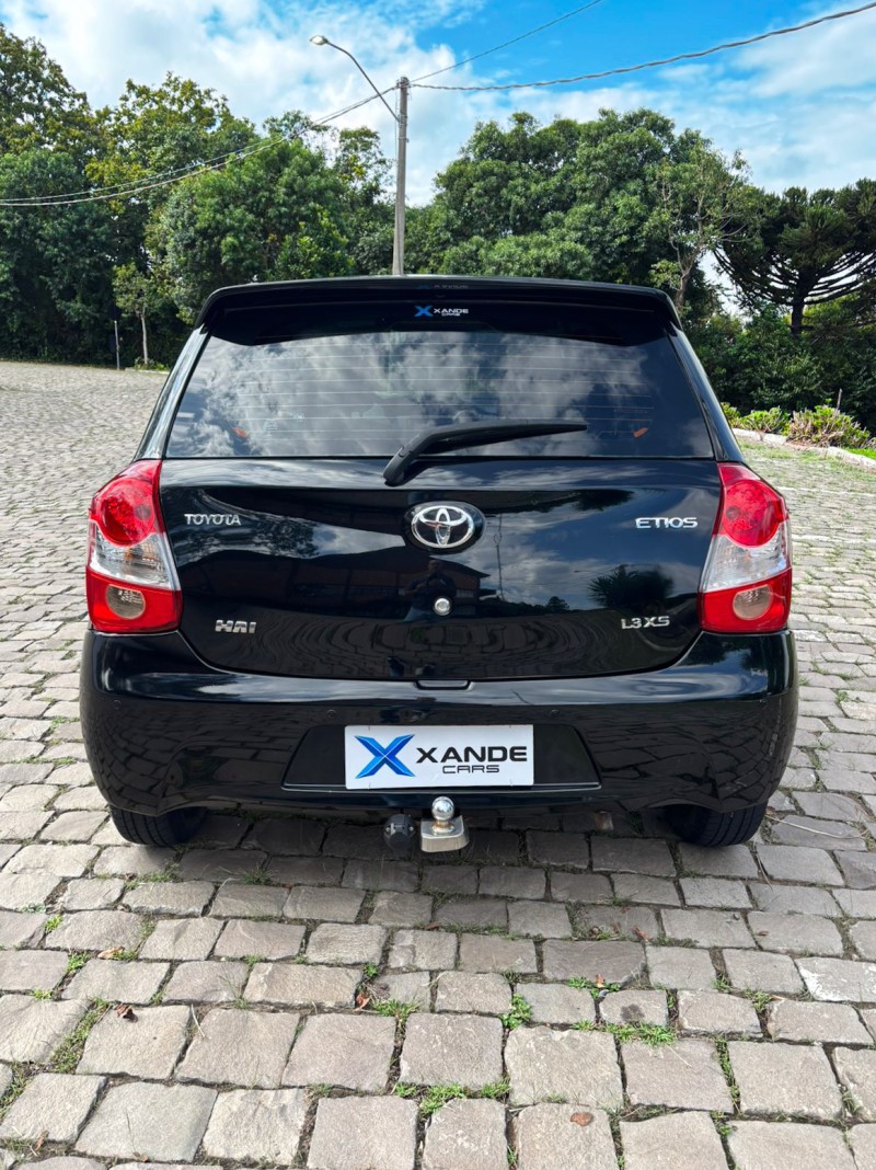 ETIOS 1.3 XS 16V FLEX 4P MANUAL - 2013 - FLORES DA CUNHA