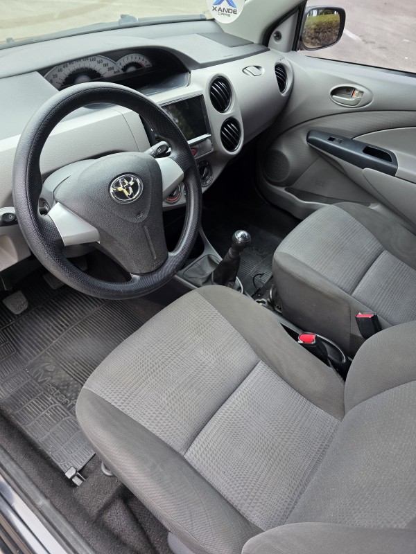 ETIOS 1.3 XS 16V FLEX 4P MANUAL - 2013 - FLORES DA CUNHA