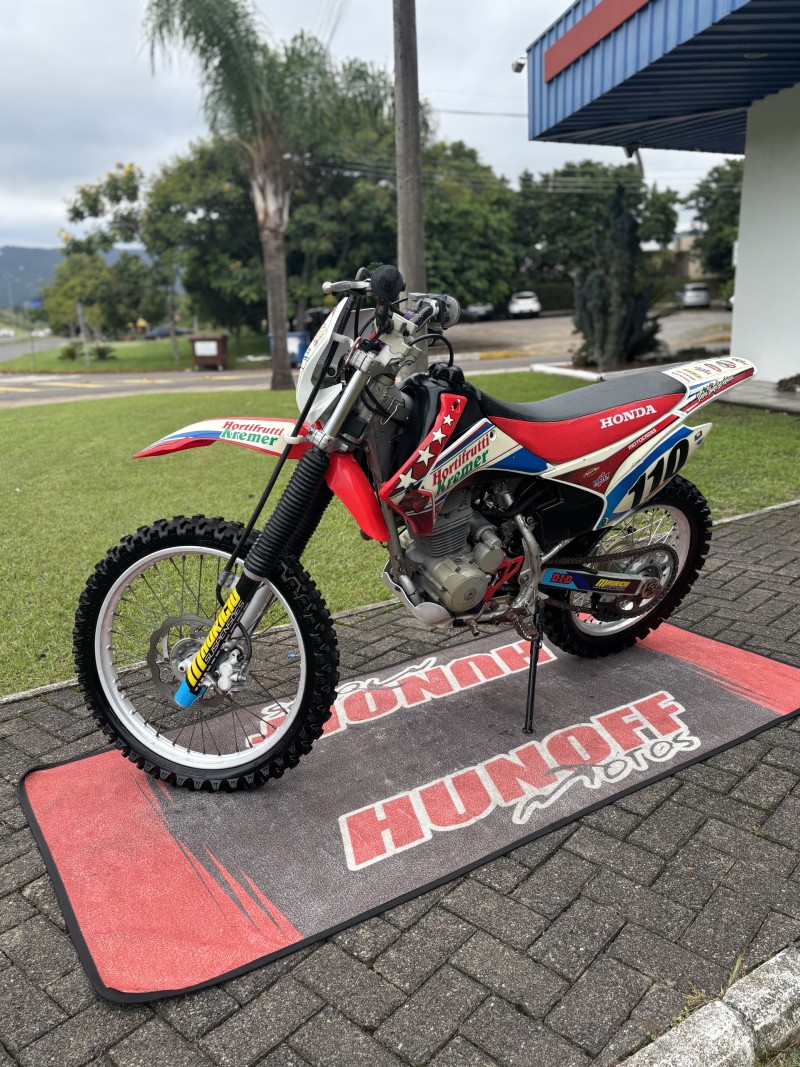 CRF 230F  - 2015 - FELIZ
