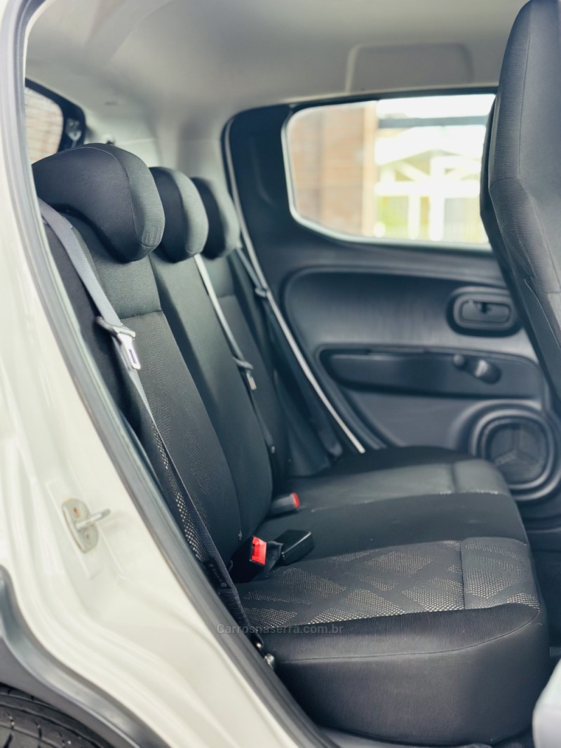 MOBI 1.0 8V EVO FLEX LIKE. MANUAL - 2024 - CANELA