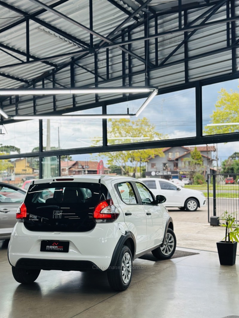 MOBI 1.0 8V EVO FLEX LIKE. MANUAL - 2024 - CANELA