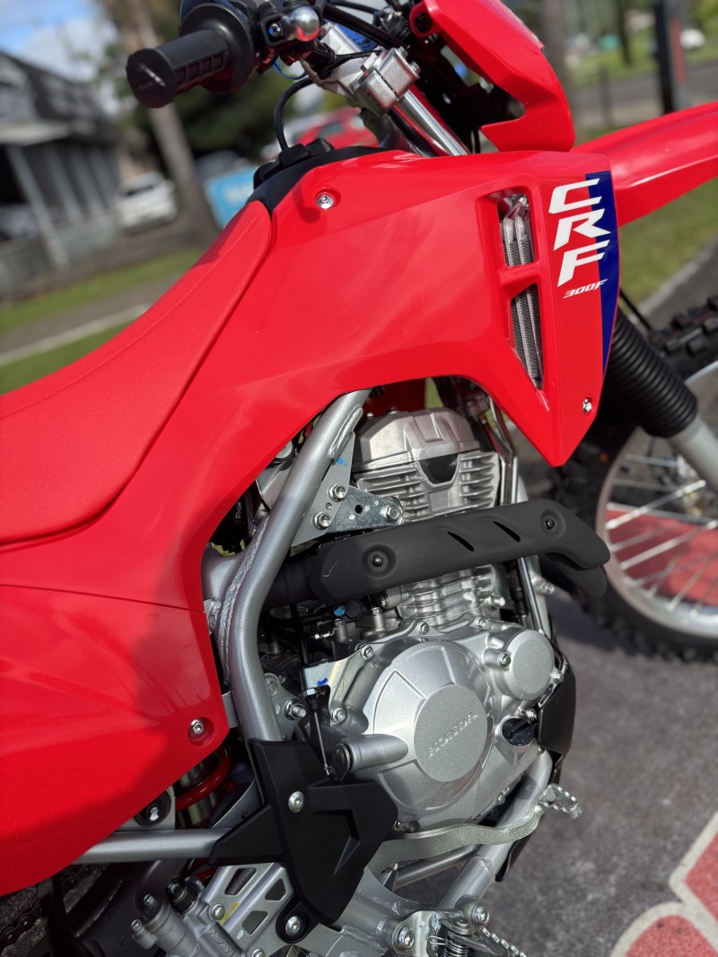 CRF 300F  - 2026 - FELIZ