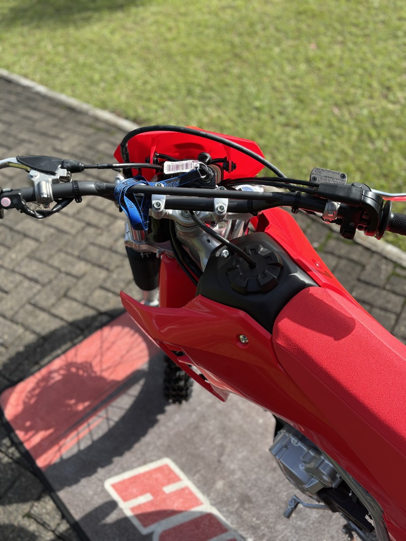 CRF 300F  - 2026 - FELIZ