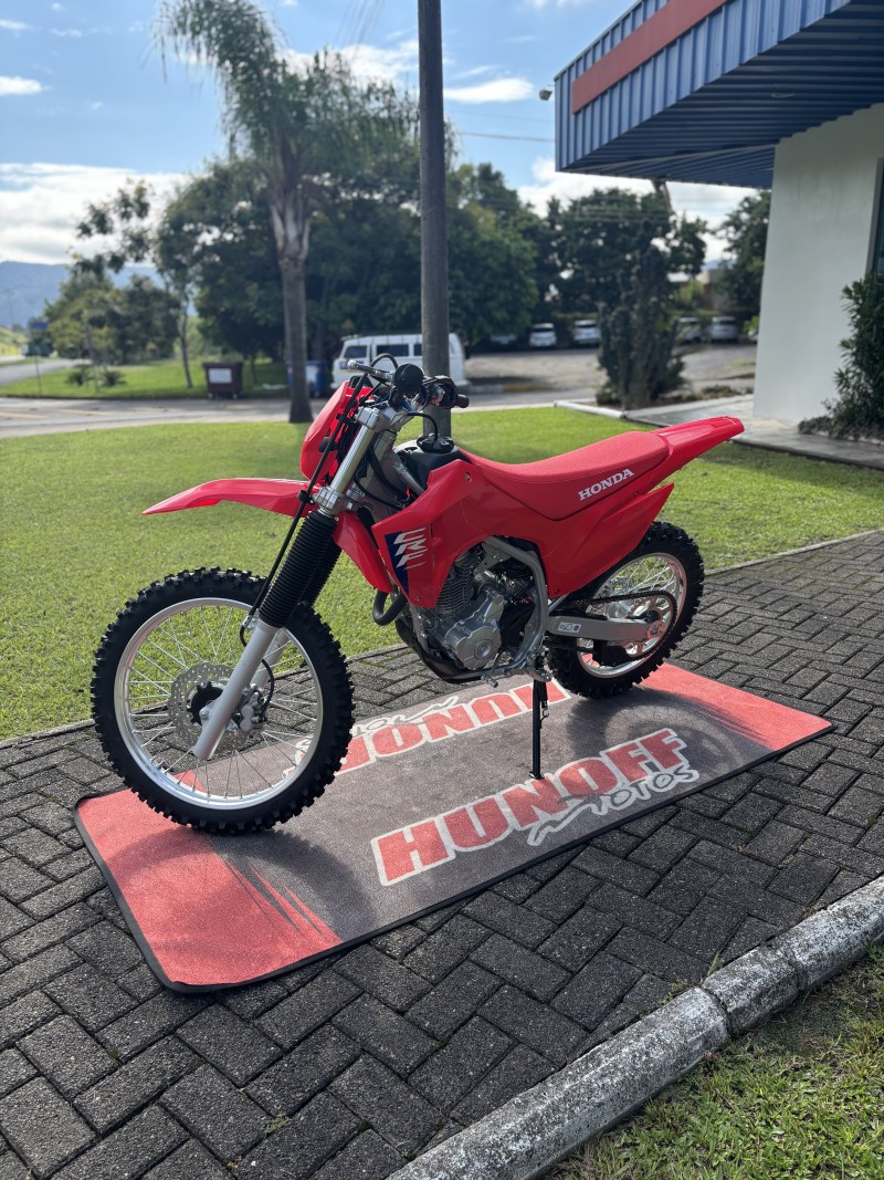 CRF 300F  - 2026 - FELIZ