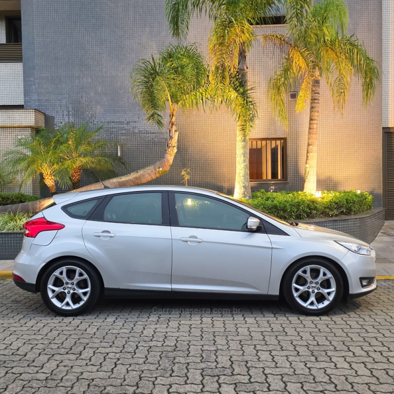 FOCUS 1.6 SE PLUS 16V FLEX 4P MANUAL - 2016 - BENTO GONçALVES