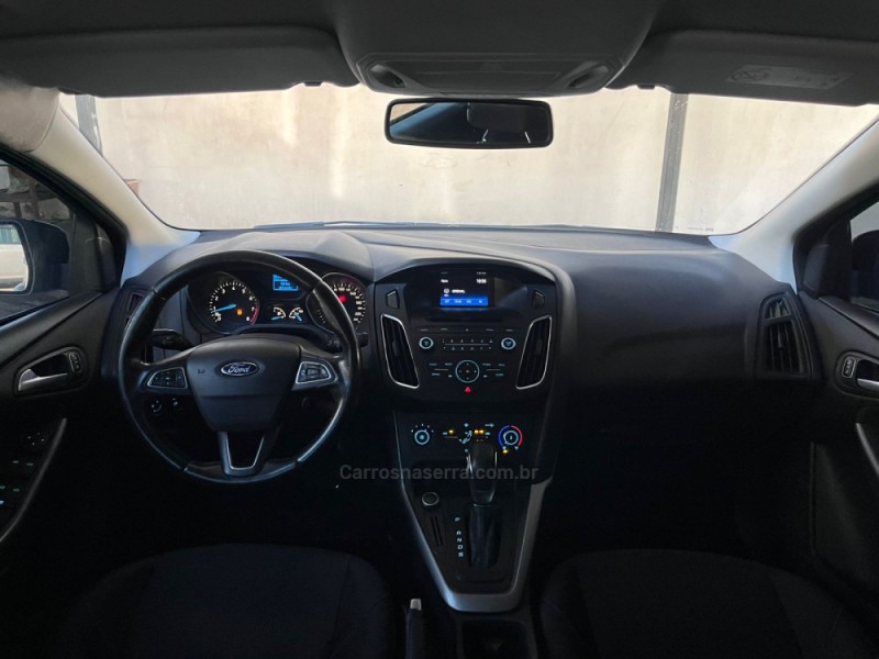 FOCUS 2.0 GHIA SEDAN 16V GASOLINA 4P AUTOMÁTICO - 2018 - NOVO HAMBURGO