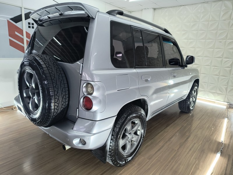 PAJERO TR4 2.0 4X4 16V 131CV GASOLINA 4P MANUAL - 2007 - CAXIAS DO SUL