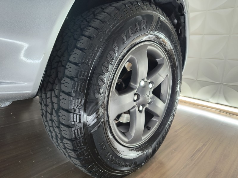 PAJERO TR4 2.0 4X4 16V 131CV GASOLINA 4P MANUAL - 2007 - CAXIAS DO SUL