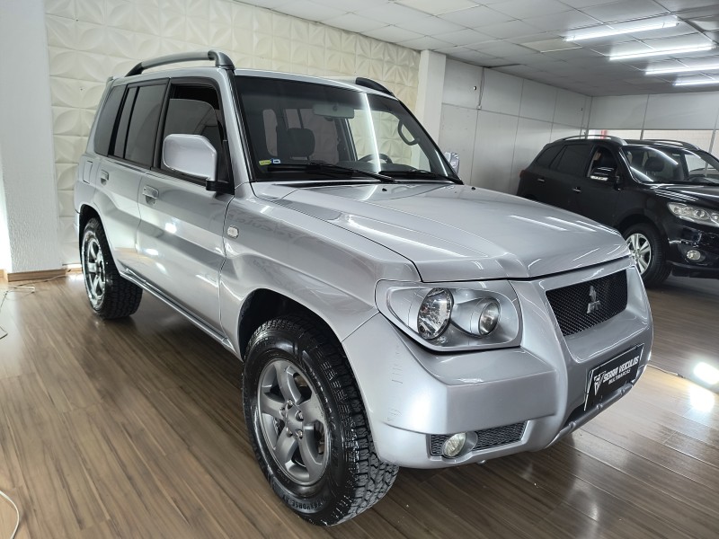PAJERO TR4 2.0 4X4 16V 131CV GASOLINA 4P MANUAL - 2007 - CAXIAS DO SUL