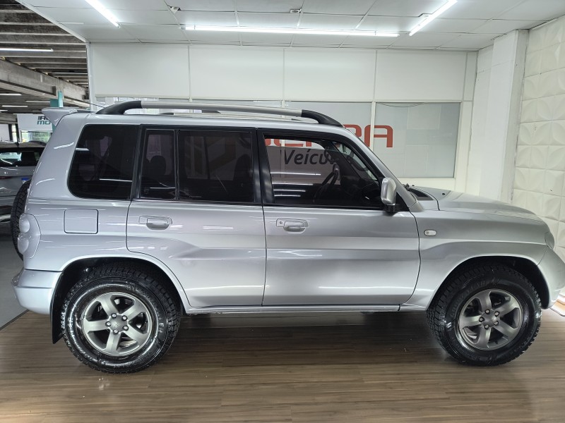 PAJERO TR4 2.0 4X4 16V 131CV GASOLINA 4P MANUAL - 2007 - CAXIAS DO SUL