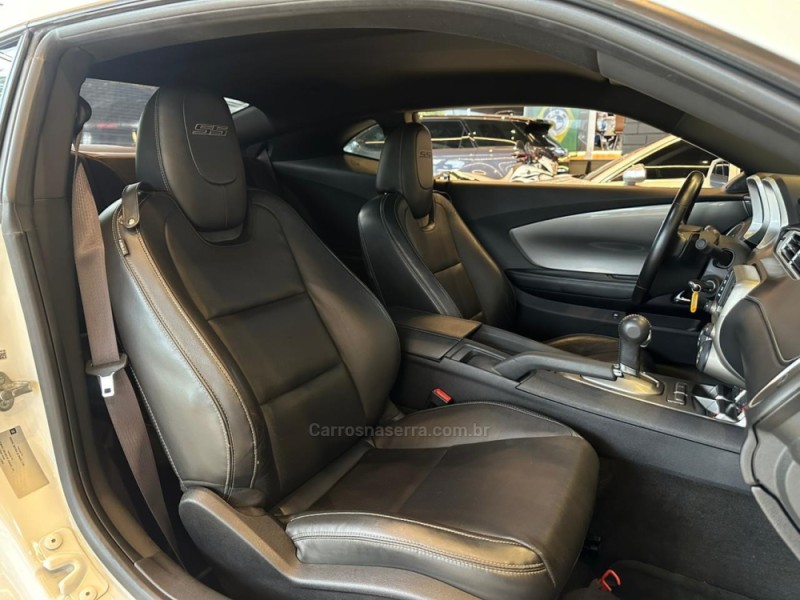 CAMARO 6.2 SS COUPÉ V8 GASOLINA 2P AUTOMÁTICO - 2015 - CAXIAS DO SUL
