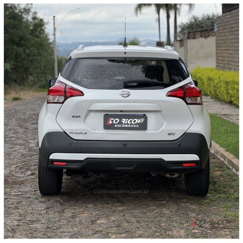 KICKS 1.6 16V FLEX SV 4P XTRONIC - 2020 - CAMPO BOM