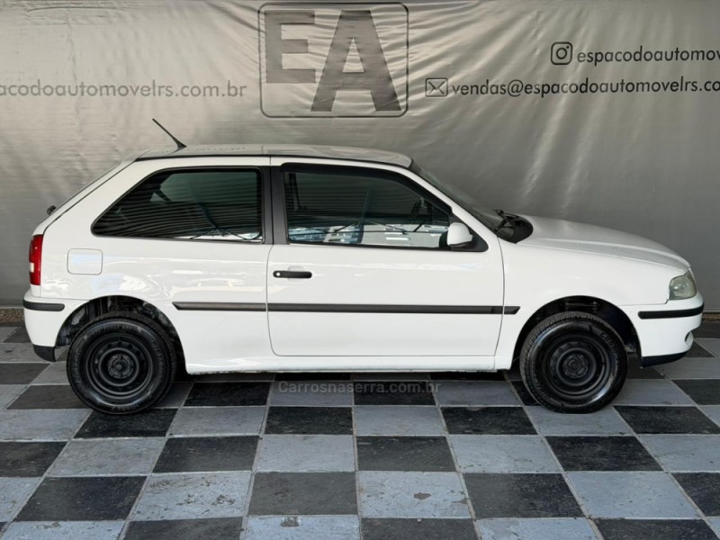 GOL 1.0 I PLUS 8V GASOLINA 2P MANUAL - 2004 - NOVA PRATA